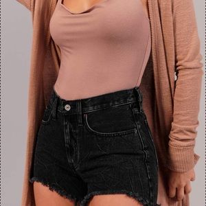 Brand new Abercrombie Mid Rise Boyfriend S…